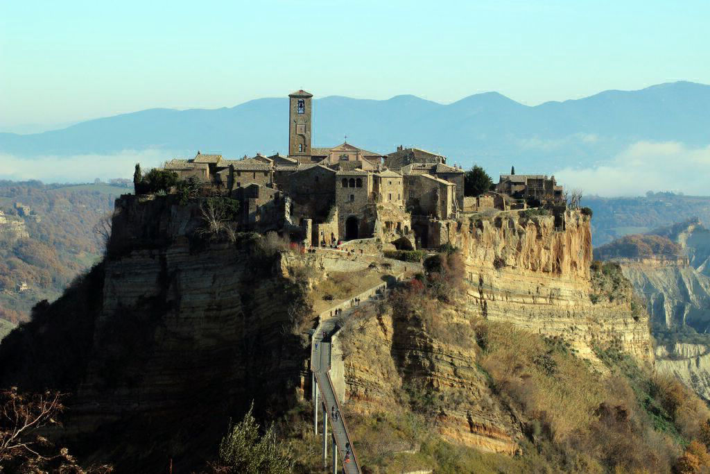 civita di bagnoregio città che muore