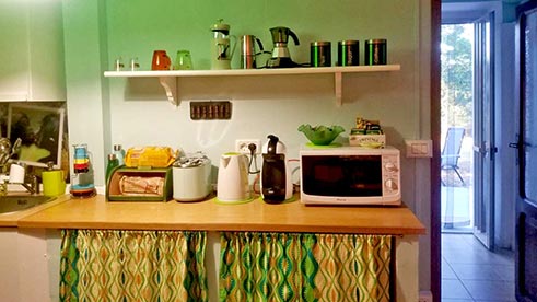 cucina con oggetti casal ponziani