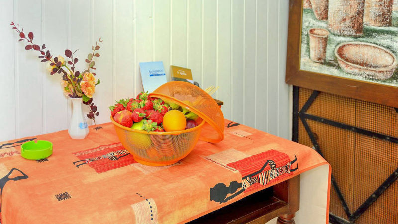 tavolo con frutta cucina casal ponziani